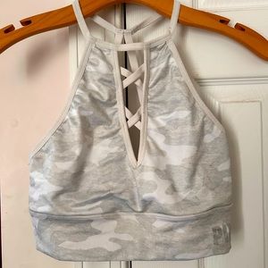 PINK🤍🖤Strappy Camo Sports Bra